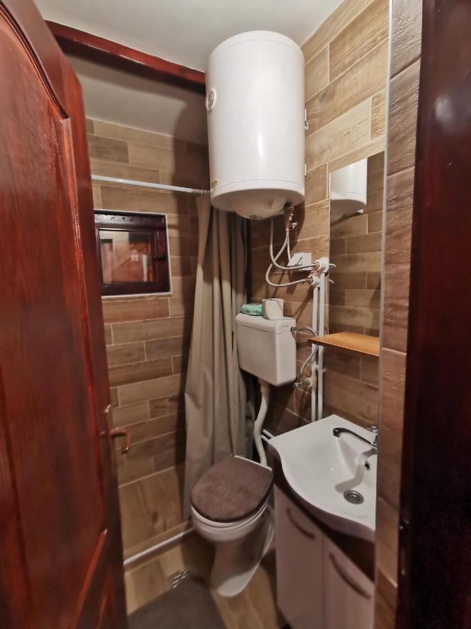 Vila Tijana ミトロバツ エクステリア 写真